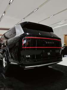 سيارات تصدير Zeekr 9X سيارات جديدة ZEEKR 9X طراز جديد فاخر كبير سيارة هجينة تعمل بقابس كهربائي سيارات جديدة Zeekr 9x - Product Image 2