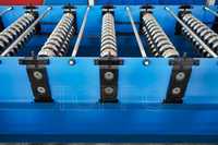 Machine de formage de tôles de toiture ondulées de haute précision, machine à toiture ondulée, machine de fabrication de tuiles en acier coloré laminé à froid