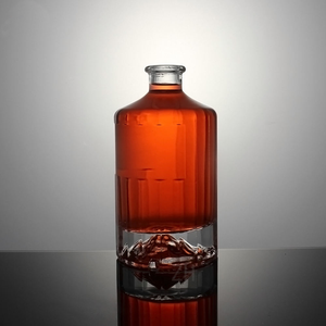 Botella <span class=keywords><strong>de</strong></span> vidrio <span class=keywords><strong>de</strong></span> alcohol <span class=keywords><strong>de</strong></span> clase alta 500 ml Forma <span class=keywords><strong>de</strong></span> base <span class=keywords><strong>de</strong></span> montaña Botellas <span class=keywords><strong>de</strong></span> vidrio <span class=keywords><strong>de</strong></span> vodka Botella <span class=keywords><strong>de</strong></span> <span class=keywords><strong>vino</strong></span> con tapón - Product Image 2