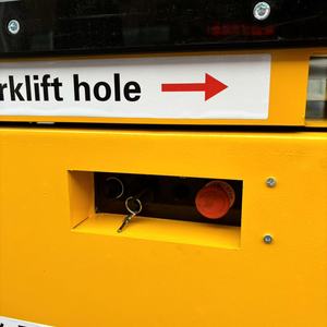 8 м 10 м самоходная гусеничная ножничная подъемная Мобильная гидравлическая электрическая Рабочая платформа для строительных лесов - Product Image 6