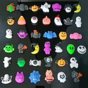 Cadeaux personnalisés en TPR style dumpling pour Halloween, jouets anti-stress pour la décompression, adorables dumplings citrouille et fantôme - Product Image 3