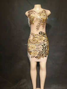 فستان سهرة نسائي بمرآة من أشهر الماركات العالمية, فستان سهرة بلون وردي فاخر مرصع بأحجار الراين من أشهر الماركات العالمية ، فستان سهرة ذهبي بمقاس كبير - Product Image 4