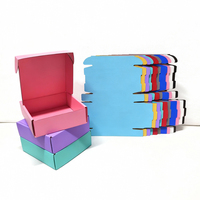 Boîte cadeau carrée 15x15x5cm, forme cube parfaite, boîte d'expédition en carton ondulé, logo personnalisé en stock