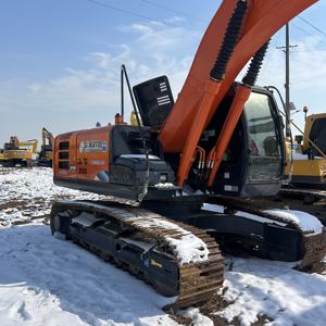 Excavatrice Hitachi ZX200 20T 2024 avec moteur Isuzu renforcé pour le chargement de faces de carrière et les travaux de stockage d'agrégats - Product Image 5