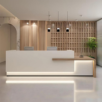 Nouveau design d'uniforme de réception, comptoir de réception en marbre, mobilier de réception, comptoir de vente au détail, grand comptoir de réception éclairé