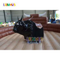 Équitation Structure extérieure Team Building Sport Jeux mécaniques gonflables pour adultes Taureau mécanique