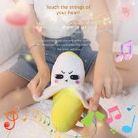 Mainan Edukasi Sensorik Buah Multifungsi Boneka Pisang Stroberi Boneka Plush Lembut Interaksi Orang Tua-Anak yang Menyenangkan