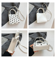 Sac Hobo Vintage Y2K Punk en Cuir Brillant avec Rivets Argentés et Boucle Cloutée, Grande Capacité, pour Moto, Fête, Dames, et Trajet Quotidien