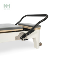 Machine de Pilates Reformer en Bois Blanc Durable Personnalisée, Lit Multifonctionnel pour Entraînement du Core à Domicile et en Studio