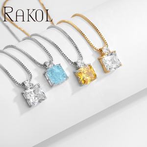 RAKOL NP5099 mode bleu clair carré zircon cubique pendentif collier pour femmes exquis fête d'anniversaire bijoux - Product Image 5