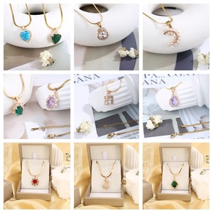Collier pendentif carré en zircon double couche en acier titane style INS pour femme, chaîne de clavicule en acier inoxydable en forme de S, bijoux - Product Image 1