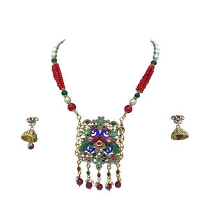 Elegante Juego de Collar y Aretes de Aleación con Baño de Oro y Diseño Polki, Ideal para Bodas y Fiestas Tradicionales para Mujer - Product Image 3