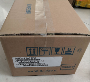 Motor AC SGMG-13A2ABC Original Nuevo de Fábrica - Product Image 6