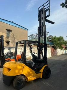 Chariot élévateur diesel d'occasion pour charges lourdes 2,5 3 3,5 5 7 10 15 16 tonnes KOMATSU TCM MITSUBISHI pour la construction et l'entreposage - Product Image 2