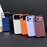 Coque de téléphone magnétique pour iPhone 17 Pro Max 18 Pro, en caoutchouc souple, vente en gros, compatible avec la charge sans fil, OEM, antichoc, avec protection métallique de l'appareil photo