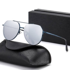 <span class=keywords><strong>Gafas</strong></span> de <span class=keywords><strong>sol</strong></span> de lujo <span class=keywords><strong>para</strong></span> hombre, lentes de <span class=keywords><strong>sol</strong></span> polarizadas personalizadas, modernas, <span class=keywords><strong>para</strong></span> conductores, venta al por mayor - Product Image 1