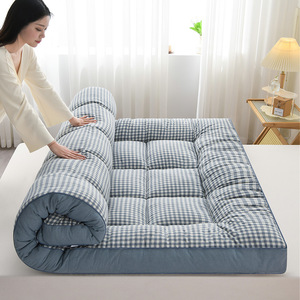 Cubrecolchón Grueso y Cálido con Diseño a Cuadros, Personalizable, Individual, para Dormitorio Estudiantil, Plegable - Product Image 1