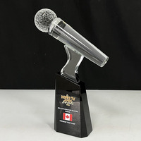 Design Microphone Chant Musique Trophée Cristal Plaque Personnalisée En Gros pour Concours De Chant Prix MH-N168