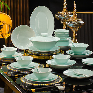 Nouvel ensemble d'assiettes et de bols de style chinois <span class=keywords><strong>Vaisselle</strong></span> ménagère Lotus en relief céladon à Phnom Penh - Product Image 4