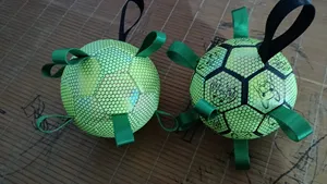 Copa do Mundo Interativo Cães Brinquedos para reboque de guerra, jogo de quintal, brinquedo aquático, bola de pastoreio para cães presentes de aniversário ao ar livre