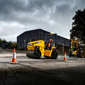 Ride on Road Roller Diesel/Gasoline Vibratory Double Drum Roller 110 kW Construction Machine for Road Work - Product Image 1