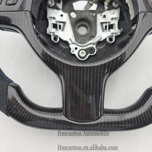 Volante de fibra de carbono perforada con franja superior tricolor, el más popular, para BMW E46. - Product Image 2