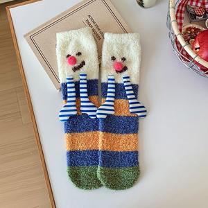 Nouveau en 2024 Big Eye Coral Fleece Chaussettes Femmes <span class=keywords><strong>Moche</strong></span> Bas De Noël En Gros Hiver Chaud Fuzzy Chaussettes - Product Image 3