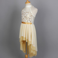 Robe de soirée à sequins dorée champagne à col halter et à coupe asymétrique