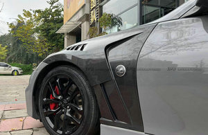 ชุดแต่งกันชนหน้าคาร์บอนไฟเบอร์สำหรับ 370Z Z34 รุ่นปี 2009 ขึ้นไป (ช่องระบายอากาศด้านบนและด้านล่างเปิด) ติดตั้งง่าย - Product Image 2