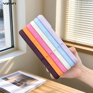 Custodia Magnetica in Silicone Liquido VAWI S144 per <span class=keywords><strong>iPhone</strong></span> 16 16 Pro 16 Pro Max, Finitura Opaca Soft Touch, Anello Magnetico 2800Gs, Sottile 2.55mm - Product Image 4