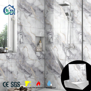 Panneau mural de salle de bain étanche | Autocollant mural de <span class=keywords><strong>douche</strong></span> effet marbre PVC facile à installer <span class=keywords><strong>carrelage</strong></span> ignifuge - Product Image 1
