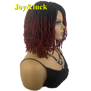 Prix de gros d'usine Perruque quotidienne tressée pour femmes Mignon Mini <span class=keywords><strong>dread</strong></span> locs Perruque Bourgogne Synthétique Africaine Noir Femmes Perruques Dreadlock - Product Image 4