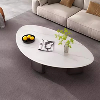 Table basse d'appartement au design moderne, table basse durable avec plateau en pierre, table basse luxueuse pour salon, table basse unique en forme de galet