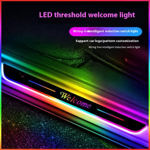 Lumière respirante à LED pour <span class=keywords><strong>voiture</strong></span> Bande de seuil de porte colorée Pédale d'accueil en acrylique Aucun câblage requis pour l'intérieur - Product Image 2