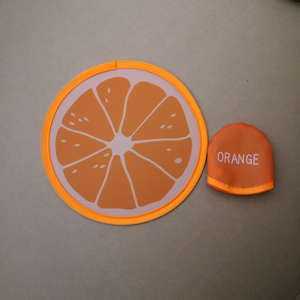 Disque volant en nylon imprimé avec logo personnalisé en <span class=keywords><strong>film</strong></span> plastique, éventail pliable à main rond en nylon avec pochette, disque volant pliable avec poche - Product Image 2