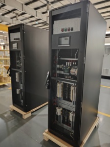 ตู้จ่ายไฟ PDU รุ่น End-of-Row RiMatrixS-PDR 400A รองรับ IP20/IP54 พร้อมระบบตรวจสอบอัจฉริยะสำหรับเซิร์ฟเวอร์ - Product Image 4