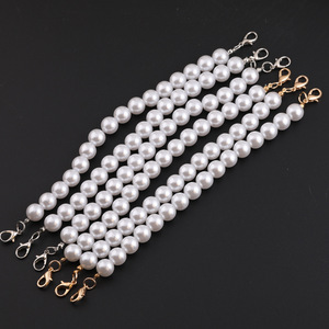 Chaîne de sac fourre-tout DIY en perles blanches, accessoires en résine plastique plaqué or KKC pour bouteilles d'eau et téléphones portables - Product Image 1
