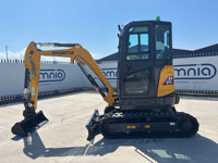 Nouvelle mini-excavatrice sur chenilles Shantui SE27SR 1,2 tonne, moteur Euro5, pompe à moteur haute efficacité, boîte de vitesses, PLC, roulement, pour usage en construction 1