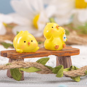 Adorno creativo de paisaje en miniatura 3D, figurita artesanal de resina de pollo amarillo pequeño y bonito para decoración de escritorio de Navidad - Product Image 2