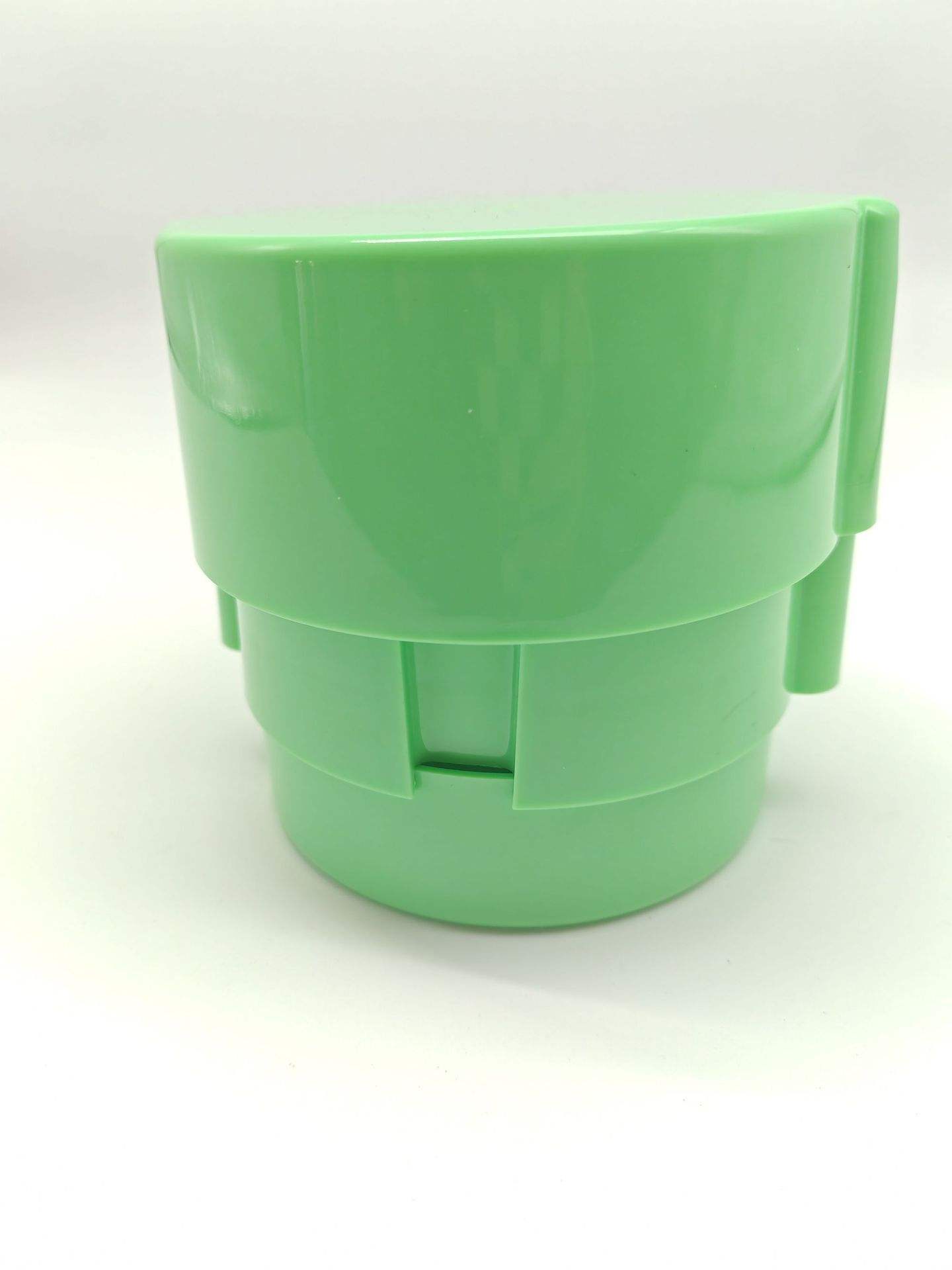 สีเขียว