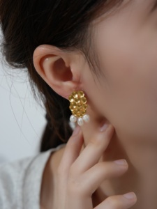 24K Bất Vàng Bạch Kim Mạ Lõm Nho Hình Tự Nhiên Nhỏ Ren Hạt Ngọc Trai Giọt Tinh Tế Lõm Nho Bông Tai - Product Image 4