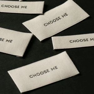 Prezzo di fabbrica logo progettato su misura abbigliamento vestiti cucire etichette intrecciate etichette di abbigliamento piegate - Product Image 1