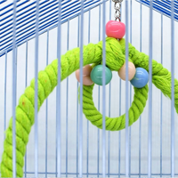 Jouet pour perroquet fait main personnalisable en fer, coton et lin, léger et durable, avec perles colorées, anneau suspendu et perchoir pour cage à oiseaux