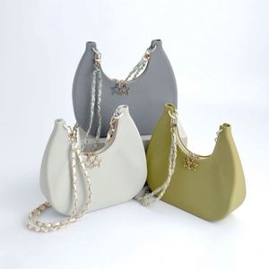 Fashion Crescent-Shaped <b>Silicone</b> <b>Waterproof</b> Portable Zipper Closure Solid Color Shoulder Strap Bag - Product Image 1