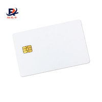 Lecteur de cartes à puce intelligentes, lecteur de cartes IC et de cartes bancaires