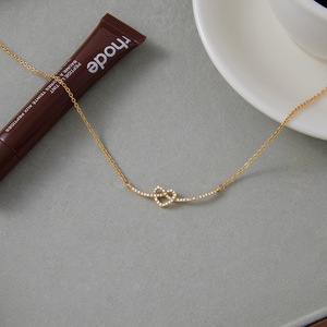 สร้อยคอรูปหัวใจประดับเพชรขาว 18K ทองคำขาวสแตนเลสสตีล สำหรับผู้หญิง สวมใส่ได้ทุกวัน - Product Image 4