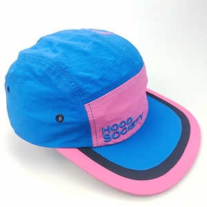 Fabriqu<span class=keywords><strong>é</strong></span> en tissu de nylon, il sèche rapidement et r<span class=keywords><strong>é</strong></span>siste à l'eau. Personnalisable, un chapeau de camping tendance et avant-gardiste. - Product Image 3