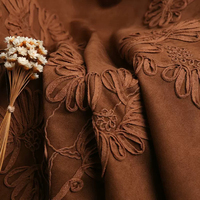 Tissu en daim brodé à cordon enroulé pour vêtements, sacs, oreillers et rembourrage de canapé