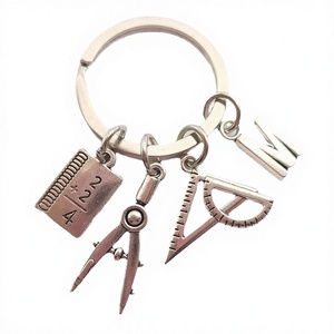 Portachiavi Minimalista in Lega di Zinco con Righello e Bussola a Cartone Animato, 26 Lettere, Semplice, Commemorativo per la Festa degli Insegnanti, per lo <span class=keywords><strong>Studio</strong></span> degli Studenti - Product Image 4