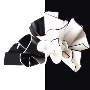 Papier d'emballage pour fleurs en plastique imperméable 58 cm * 58 cm, <span class=keywords><strong>bord</strong></span> doré, blanc et noir - Product Image 6